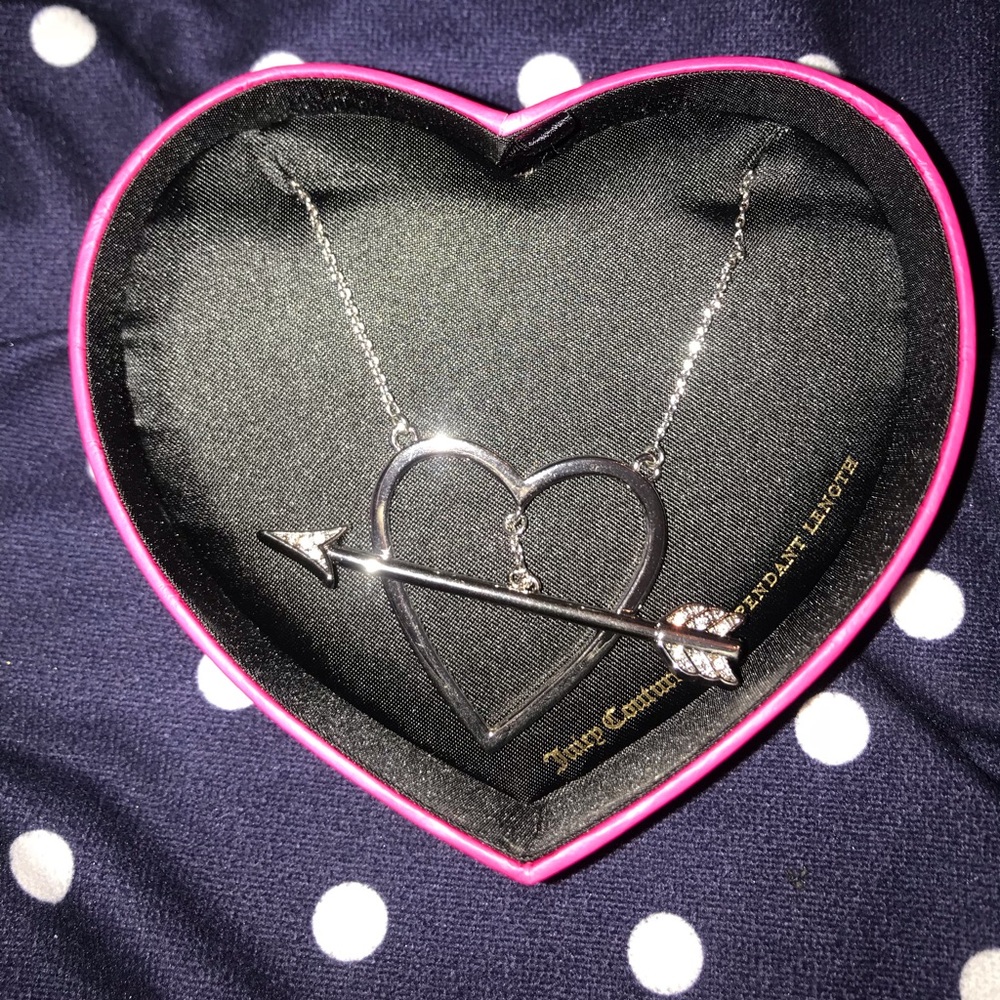 BNWT JUICY COUTURE NECKLACE